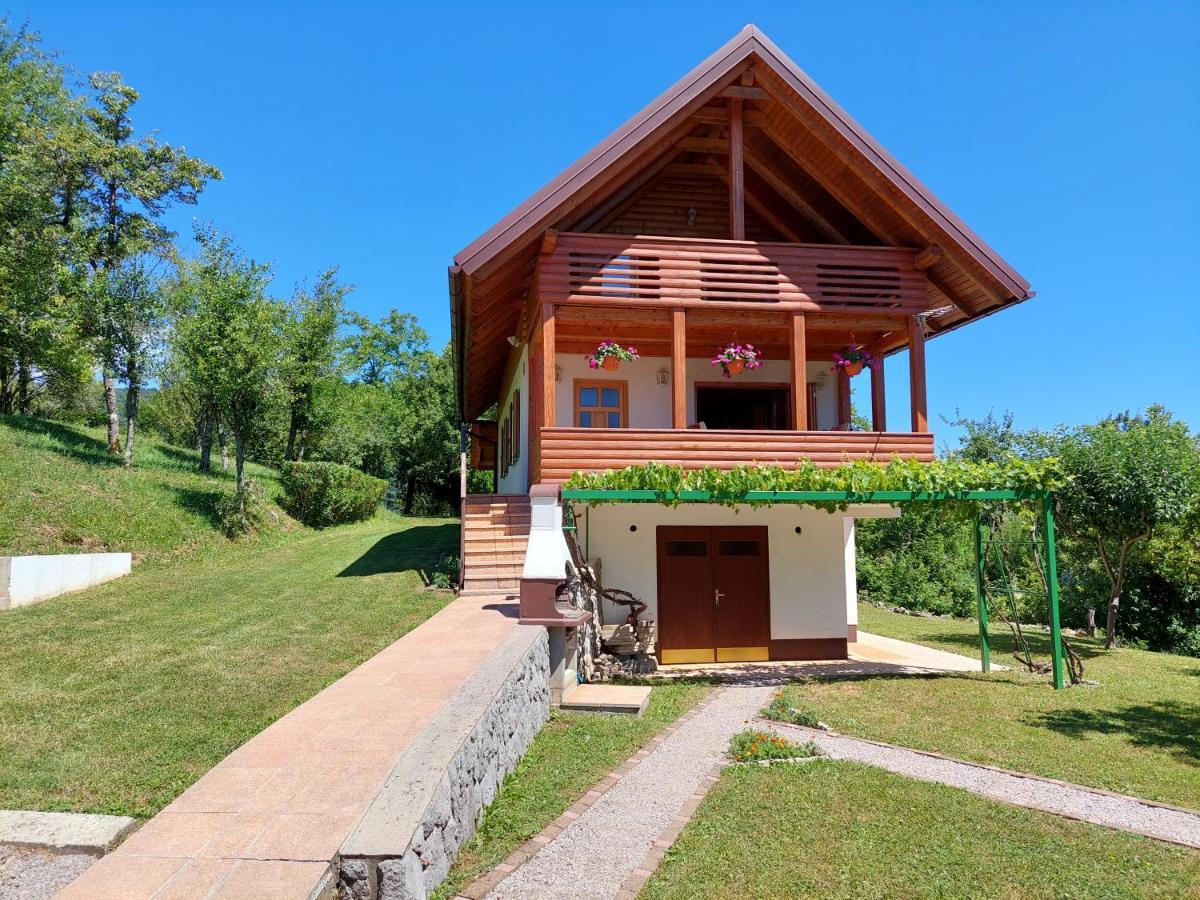 Holiday Home Tihovo Delnice Luaran gambar